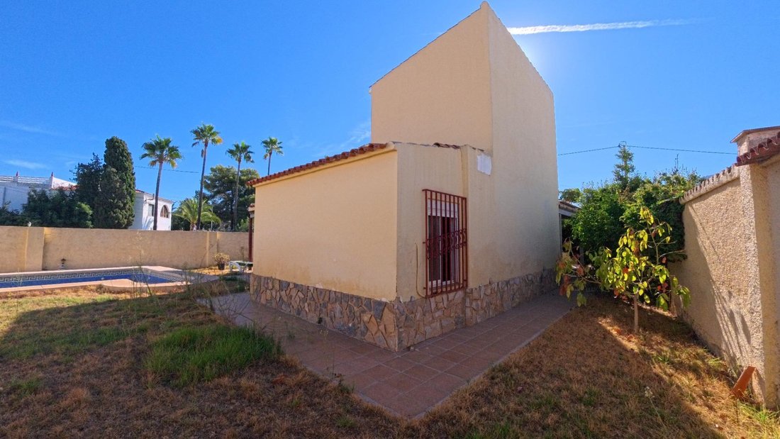 Chalet in l'Alfas del Pi, Valencian Community, Spain 3 - 18926816