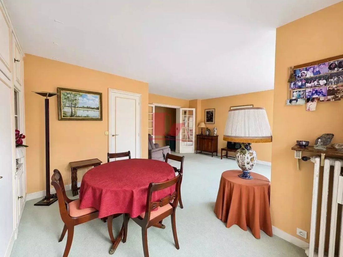 Apartment in Insurrection, Vanves, France 2 - 18907408