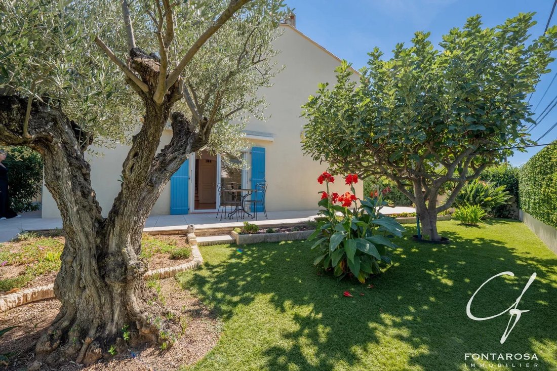 House in Villeneuve, Frejus, France 3 - 18923837