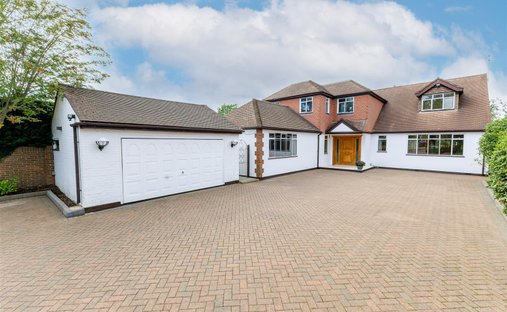 House in Breakspear, Bromley, England 1