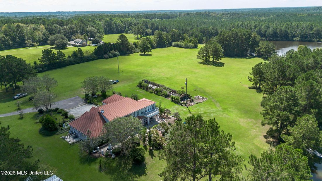 House in Carriere, Mississippi, United States 5 - 18925150