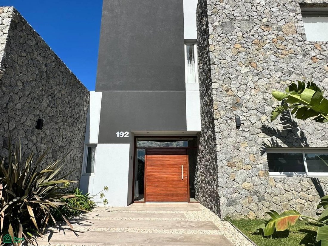 Haus in Pinamar, Provinz Buenos Aires, Argentinien 4 - 17360247