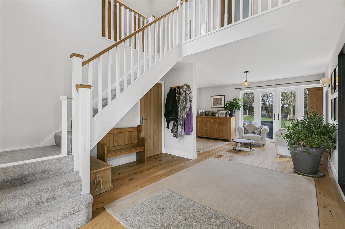 House in Langley, England 3 - 18925287