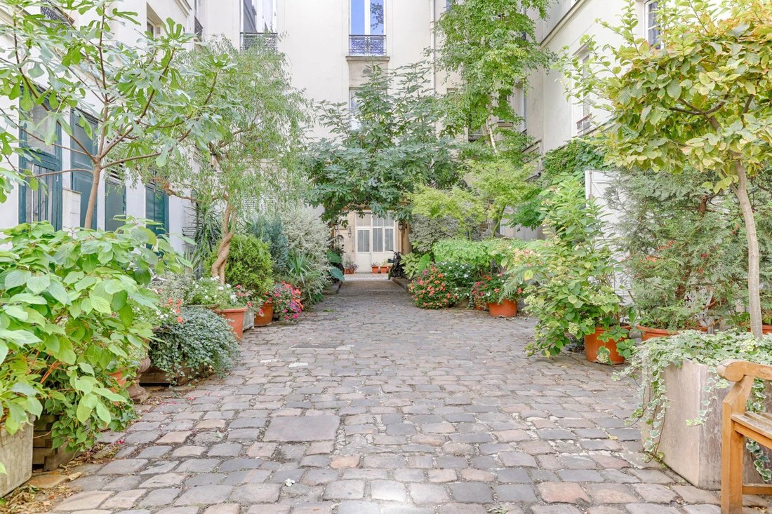 Apartment in Odéon, Paris 6e Arrondissement, Paris 1 - 18927306