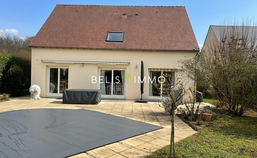 House in Centre Ville, Ballan-Miré, France 1