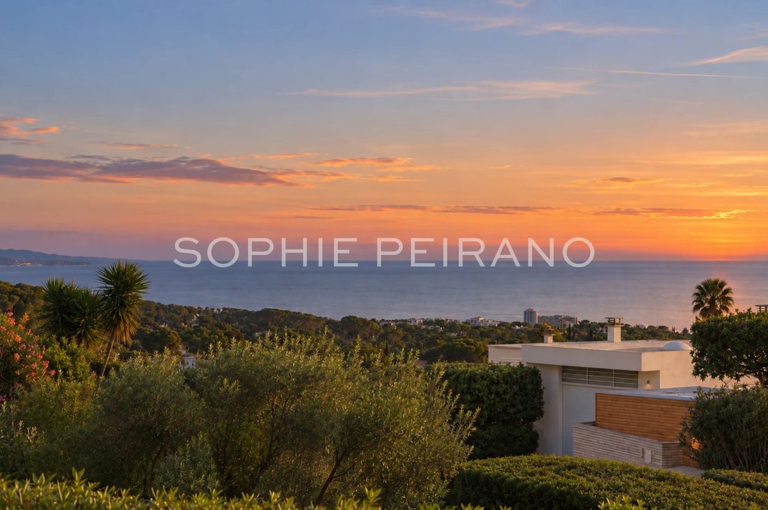 Villa en Antibes, Provenza-Alpes-Costa Azul, Francia 1 - 16650858