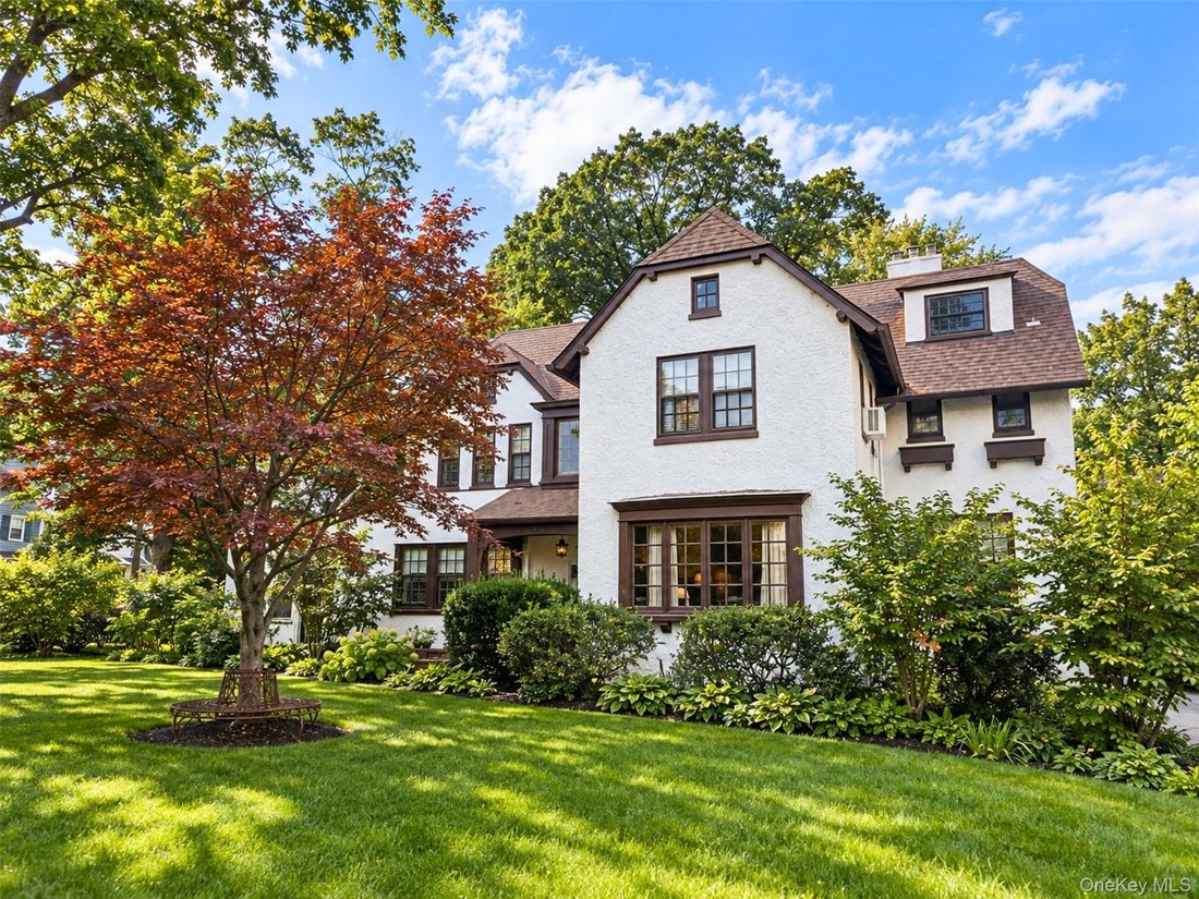 House in Great Neck, New York, United States 1 - 18925948