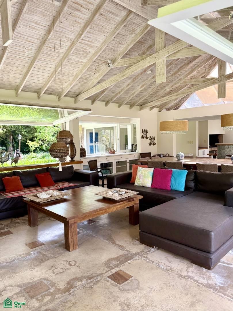 House in Manuel B. Gonnet, Buenos Aires Province, Argentina 4 - 17729090
