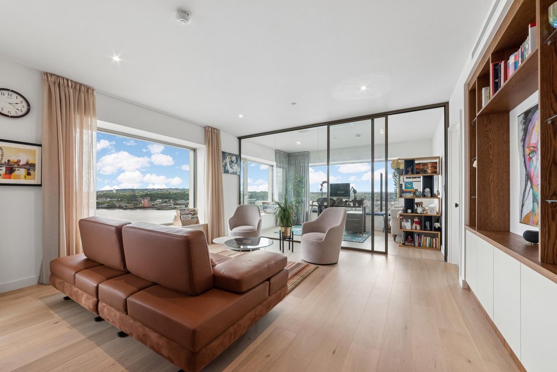 Apartment in Victoria Docks, Newham, England 2 - 18925589
