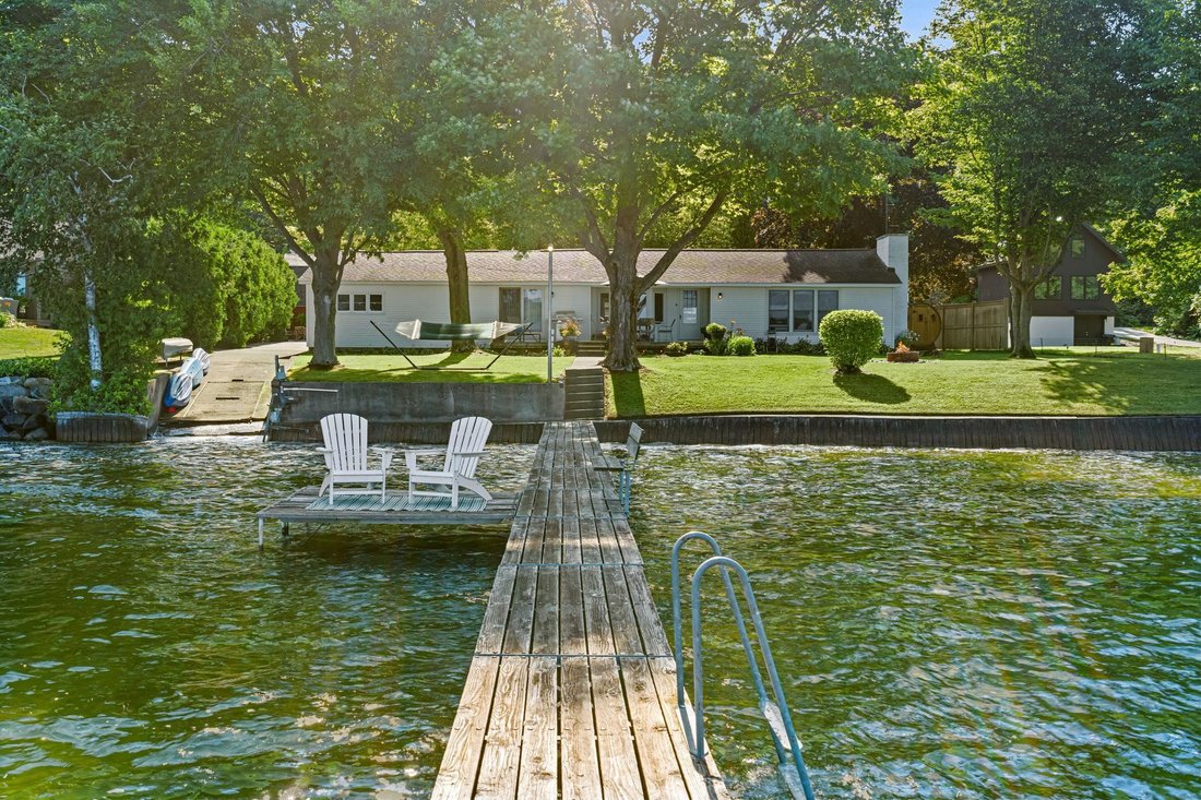 House in Garfield Township, Michigan, United States 2 - 18926502