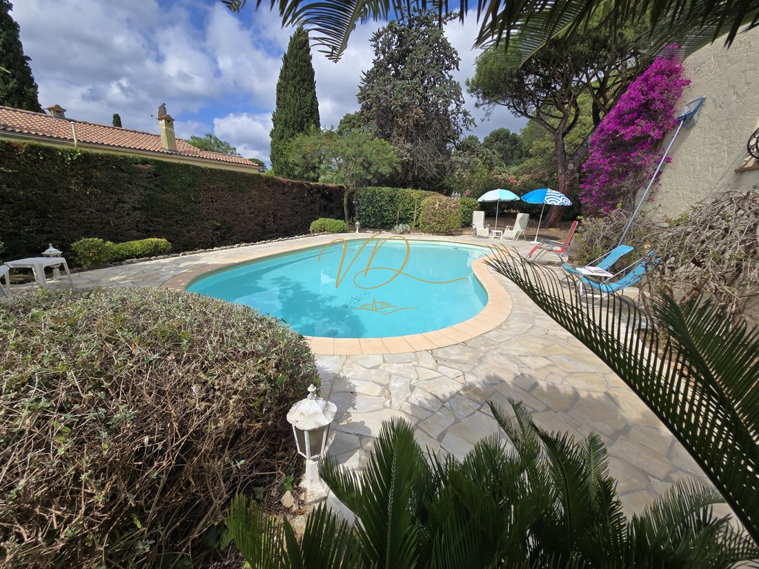 Villa in La Croix-Valmer, Provence-Alpes-Côte d'Azur, France 3 - 18926866