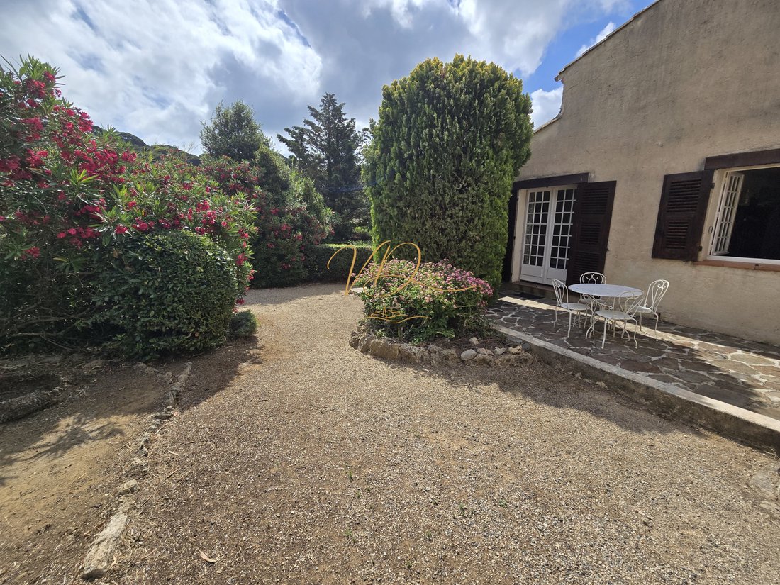 Villa in La Croix-Valmer, Provence-Alpes-Côte d'Azur, France 2 - 18926866