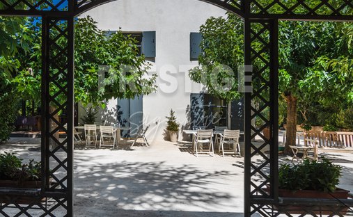 Villa in Grand Sud- Aix la Duranne, Aix-en-Provence, France 1