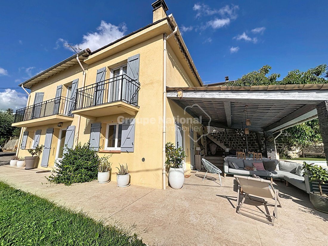 Villa in Grasse, Provence-Alpes-Côte d'Azur, France 1 - 18927645