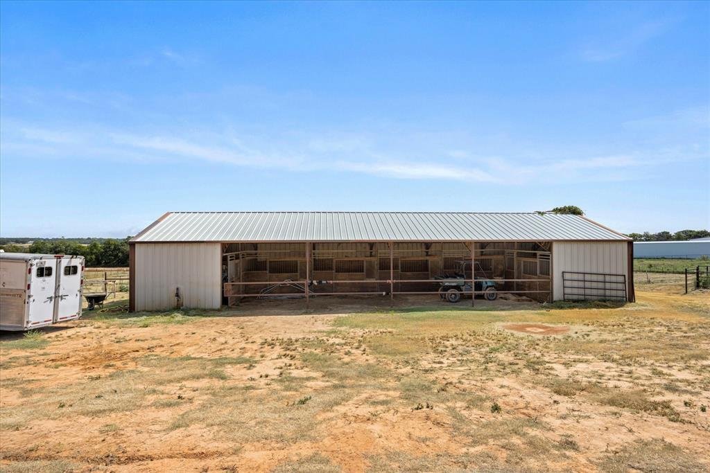 Farm Ranch in Stephenville, Texas, United States 2 - 18926420