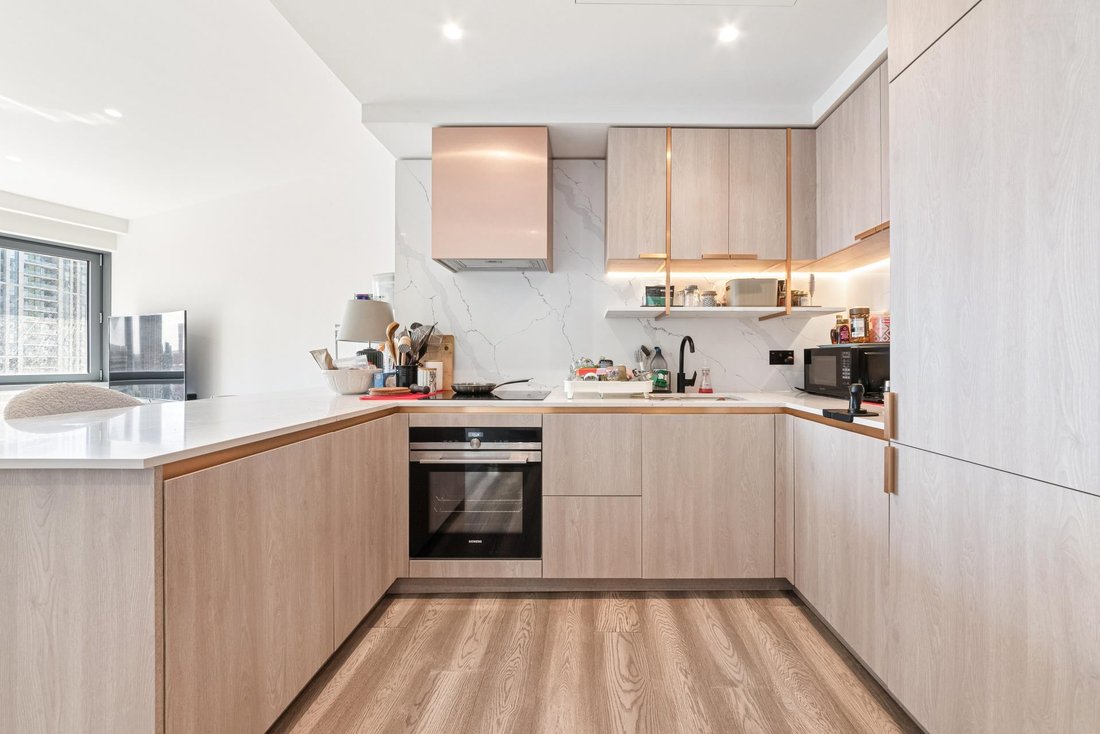 Apartment in Canary Wharf, Tower Hamlets, England 5 - 18925506