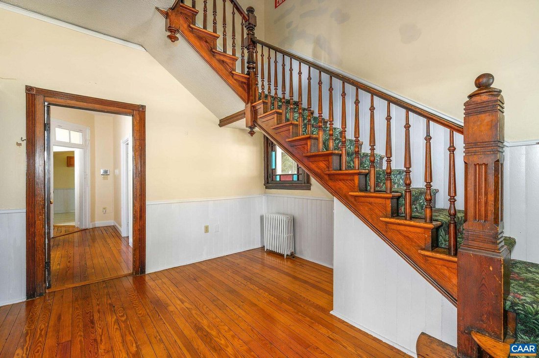 House in Charlottesville, Virginia, United States 4 - 18924862