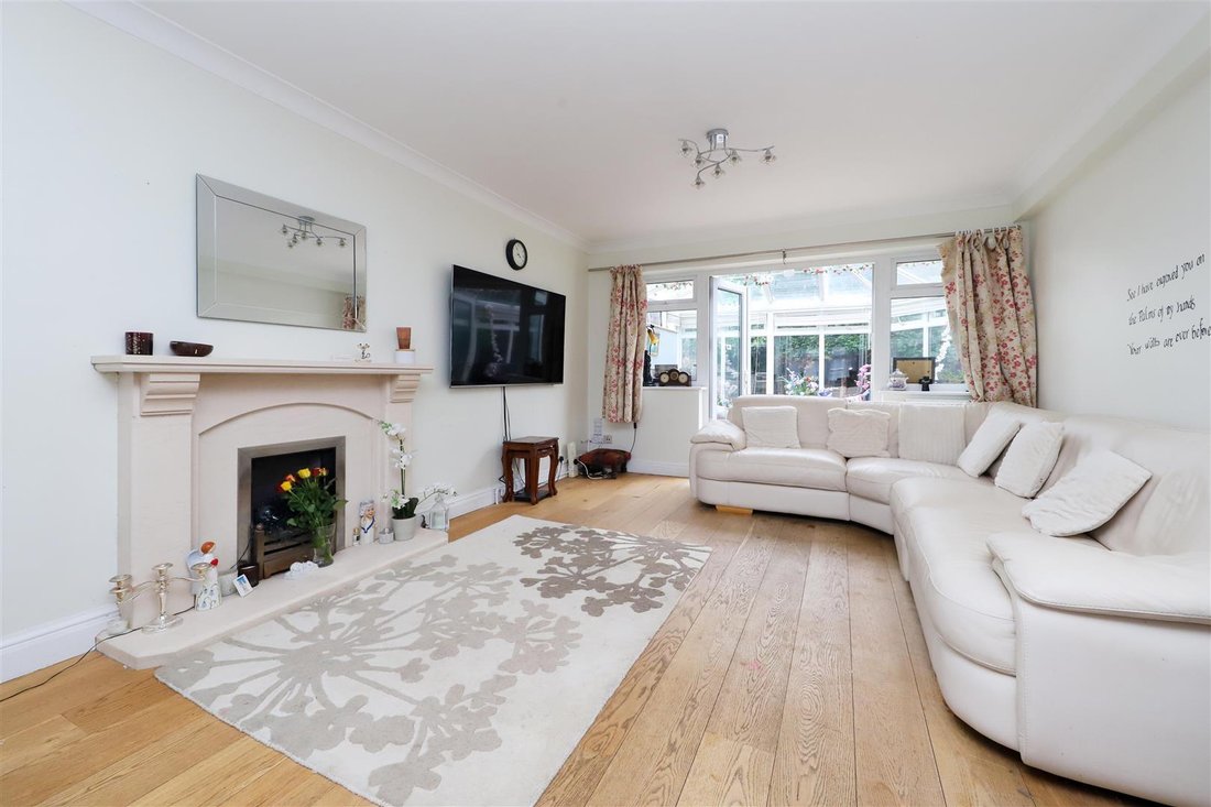 House in Ruislip Manor, Hillingdon, England 2 - 18925878
