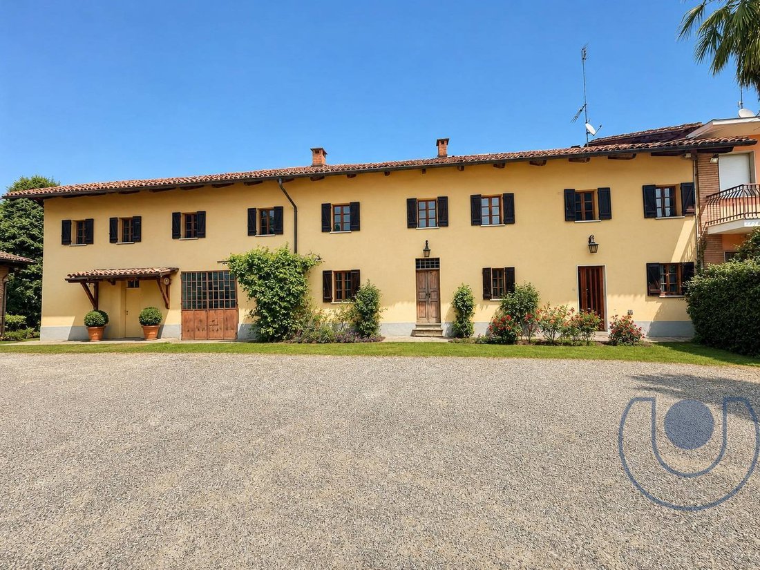 Country House in Pino Torinese, Piedmont, Italy 4 - 18927899