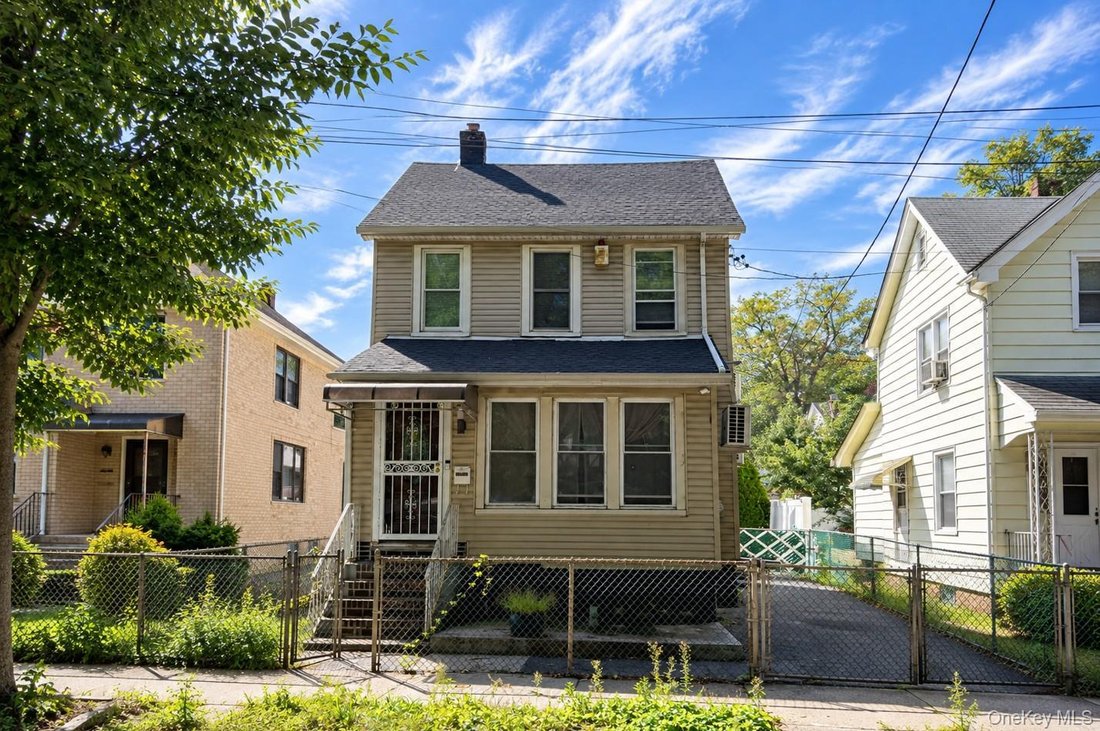 House in New York, New York, United States 1 - 18925960