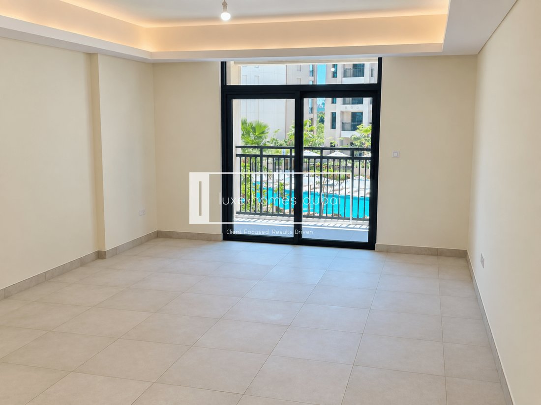 Apartment in Umm Suqeim Third, Umm Suqeim, Dubai 2 - 18923619