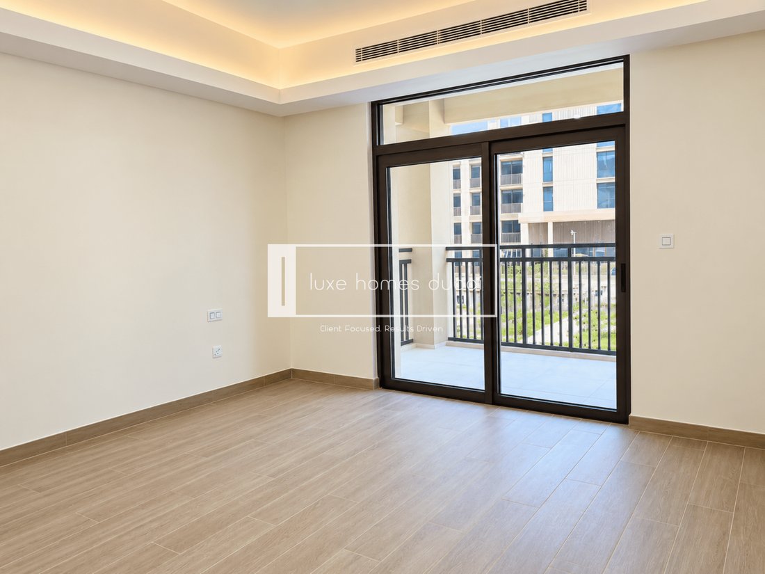 Apartment in Umm Suqeim, Dubai, United Arab Emirates 1 - 18455940