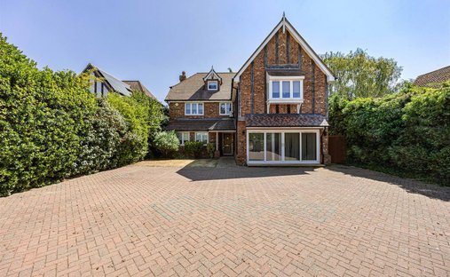 House in Maidenhead, England 1