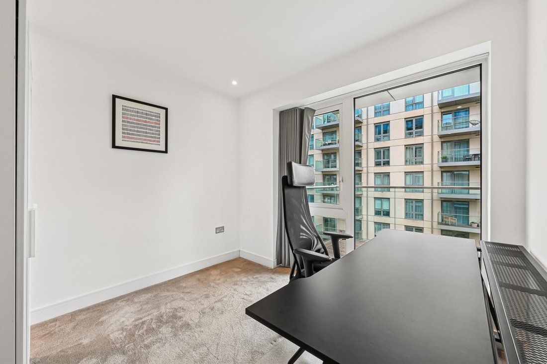 House in Canary Wharf, Tower Hamlets, England 5 - 18925560