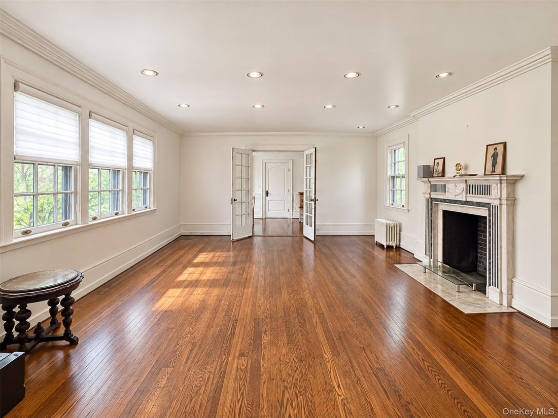 House in Great Neck, New York, United States 3 - 18925948