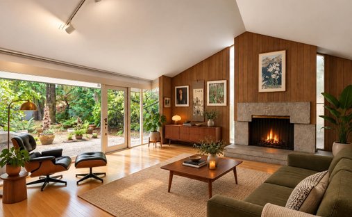 House in Vancouver, British Columbia, Canada 1