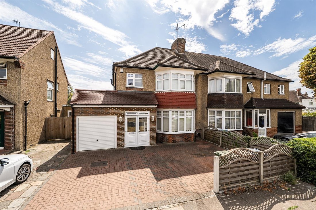 House in Harrow, England 1 - 18925414