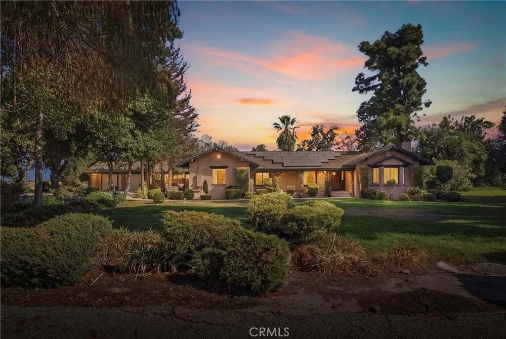 House in Bakersfield, California, United States 1 - 18926224