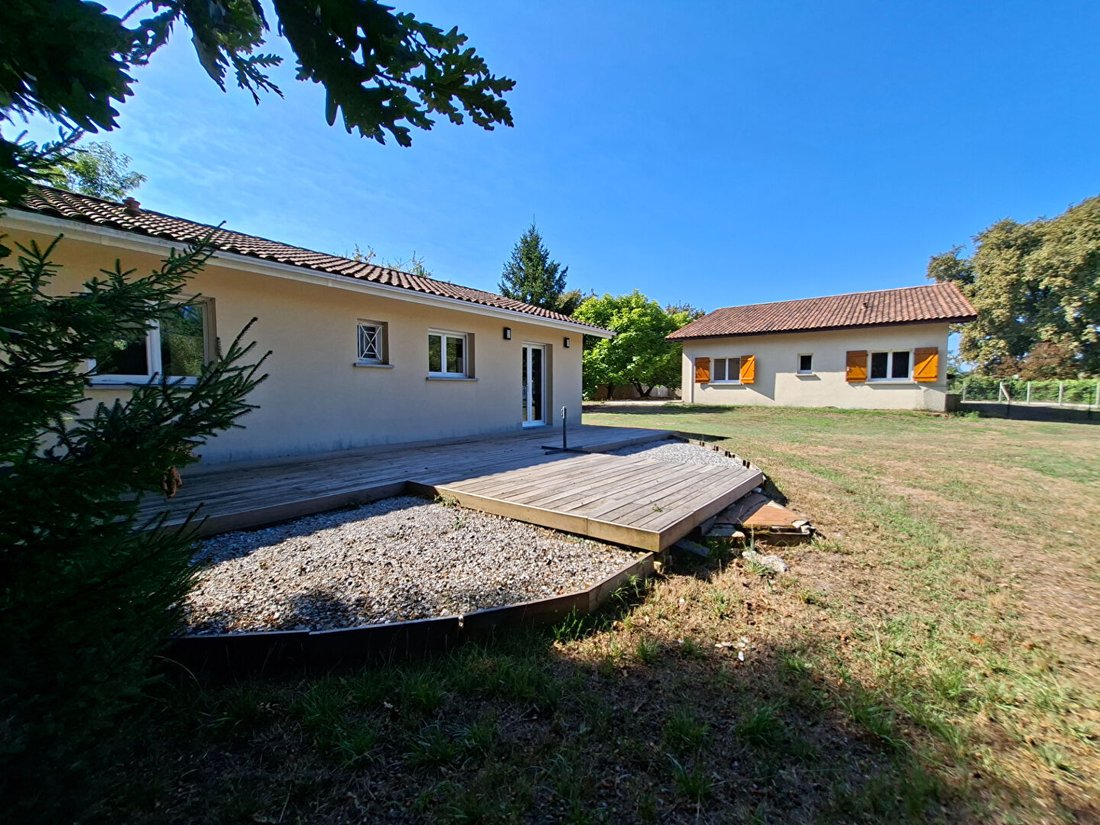 Villa in Leon, Nouvelle-Aquitaine, France 1 - 18927677