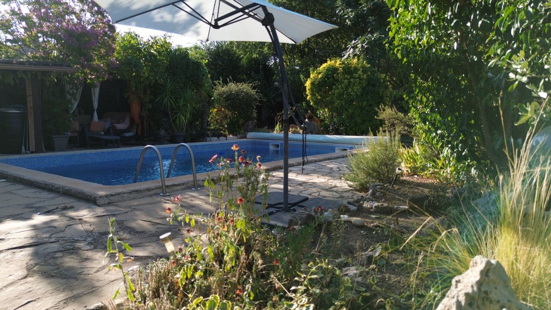 Villa in Villecroze, Provence-Alpes-Côte d'Azur, France 2 - 18924318