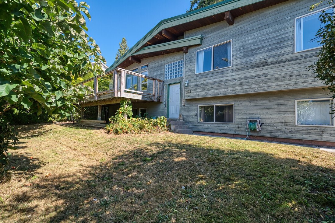 House in Sechelt, British Columbia, Canada 4 - 18926690