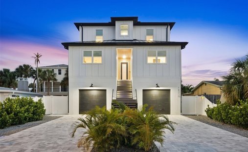 Casa a Madeira Beach, Florida, Stati Uniti 1