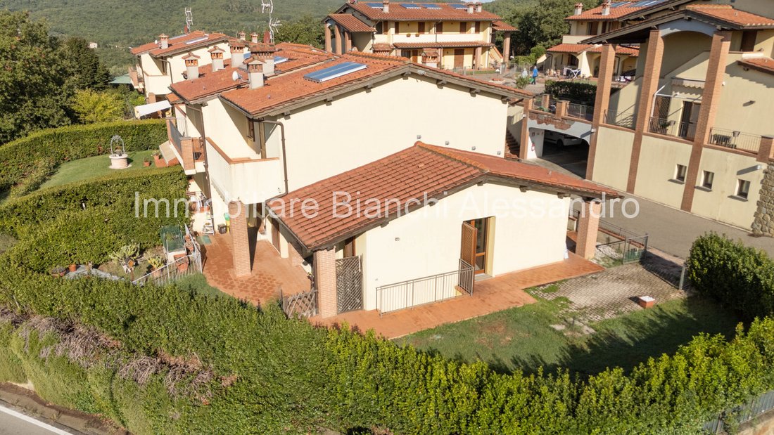 House in Rignano sull'Arno, Tuscany, Italy 2 - 18927593