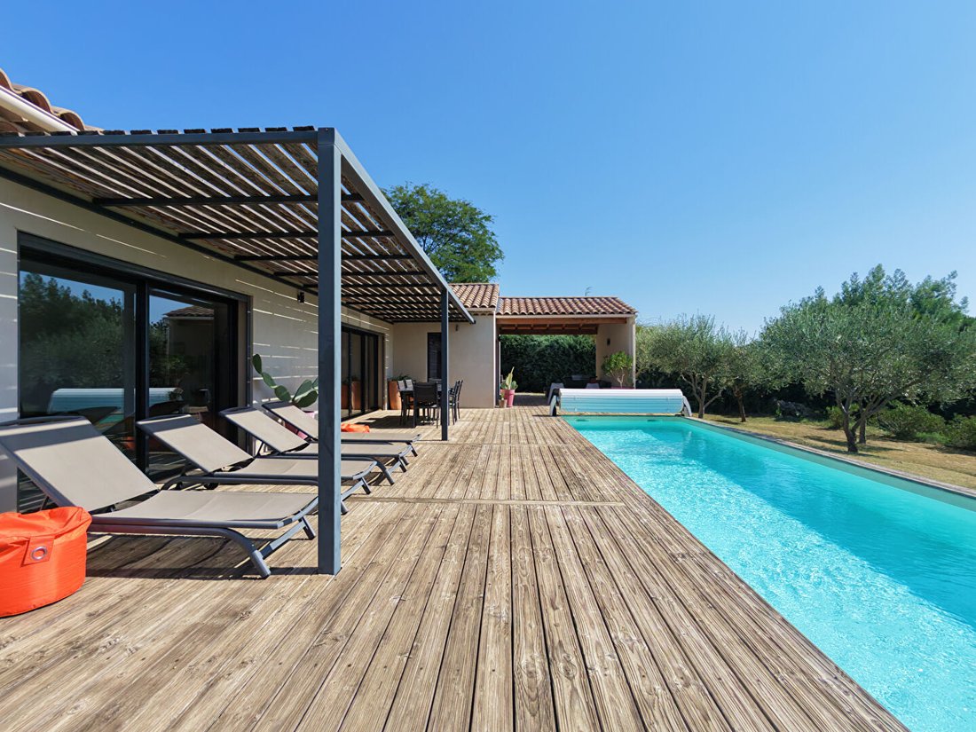 Villa in Uzès, Occitania, France 1 - 18927664