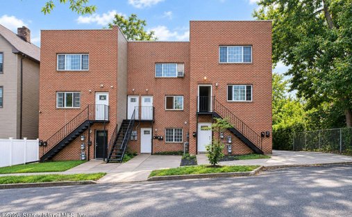 House in New York, New York, United States 1