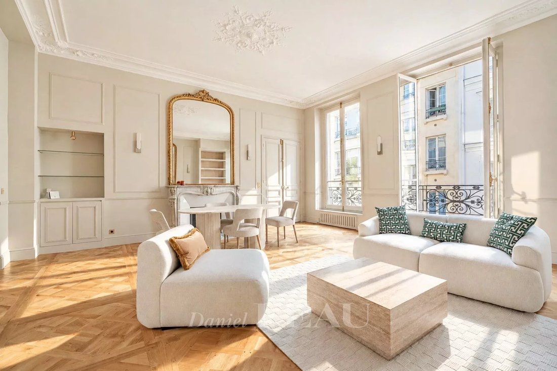 Apartment in Paris 1er Arrondissement, Paris, France 2 - 18923750