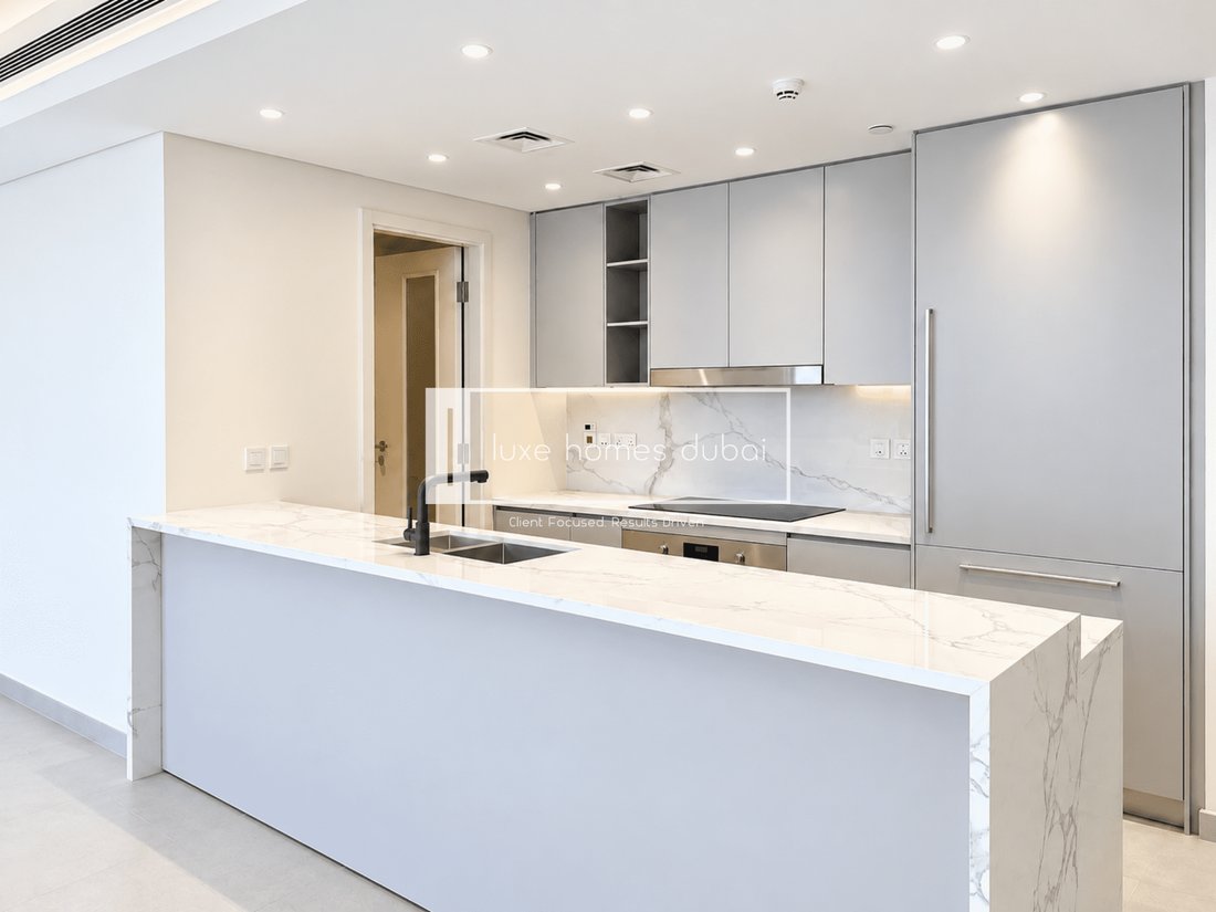 Apartment in Umm Suqeim, Dubai, United Arab Emirates 4 - 18455940