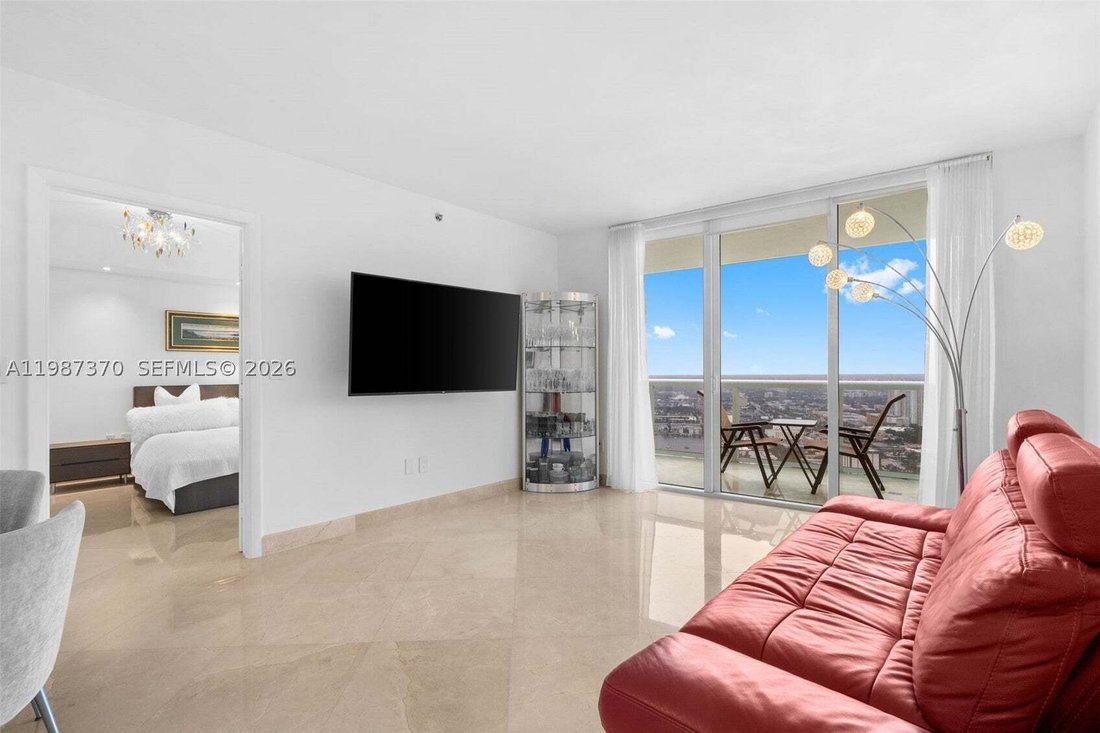 Condo in Hallandale Beach, Florida, United States 4 - 17520330