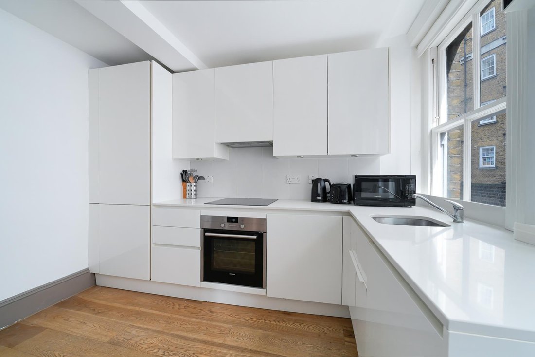 Apartment in Fitzrovia, Camden, England 4 - 18925382