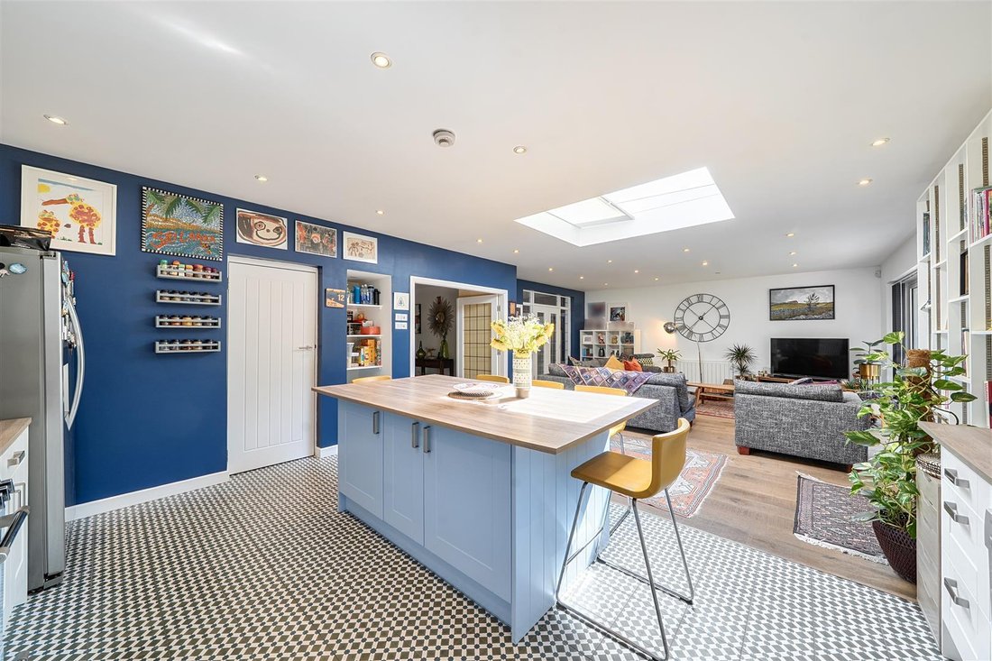 House in Pinner, Harrow, England 4 - 18925892