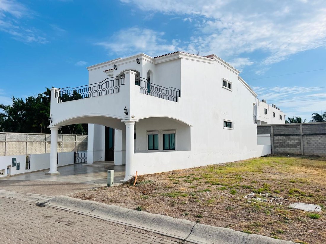 Casa en Mazatlán, Sinaloa, México 2 - 18924636