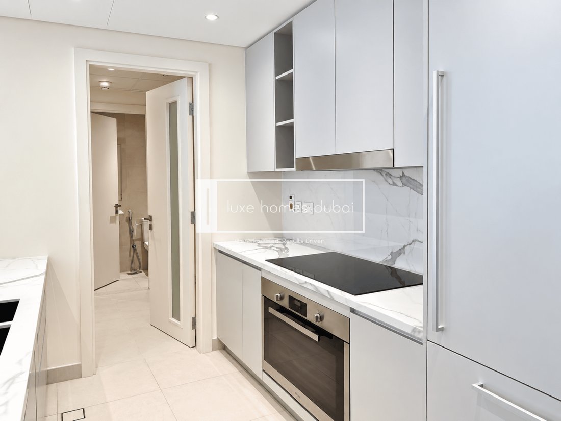 Apartment in Umm Suqeim, Dubai, United Arab Emirates 5 - 18455940