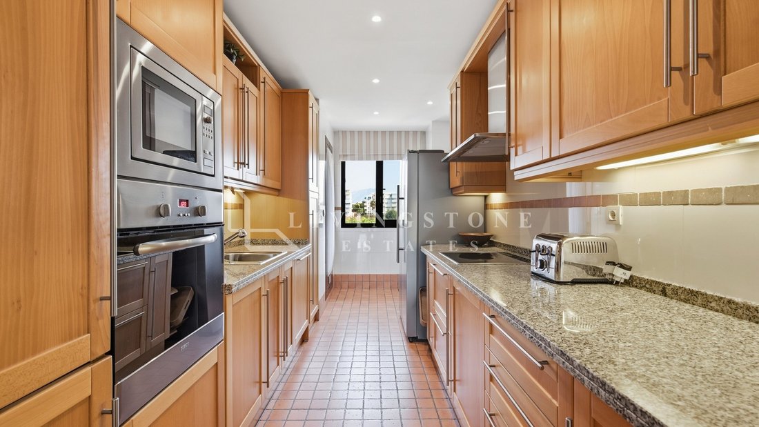 Apartment in Estepona, Andalusia, Spain 4 - 18926407