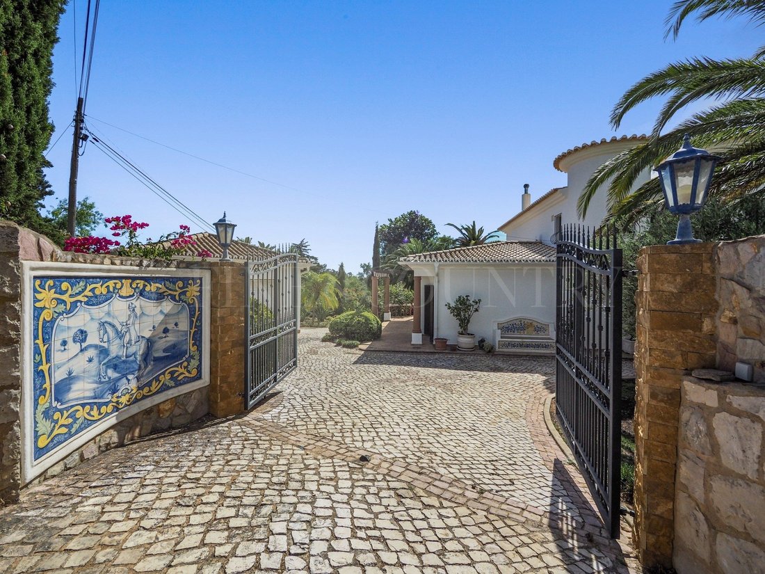 House in Carvoeiro, Algarve, Portugal 3 - 18927599