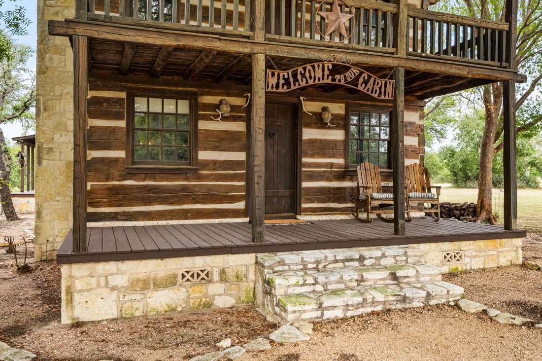 House in Fredericksburg, Texas, United States 3 - 18926068