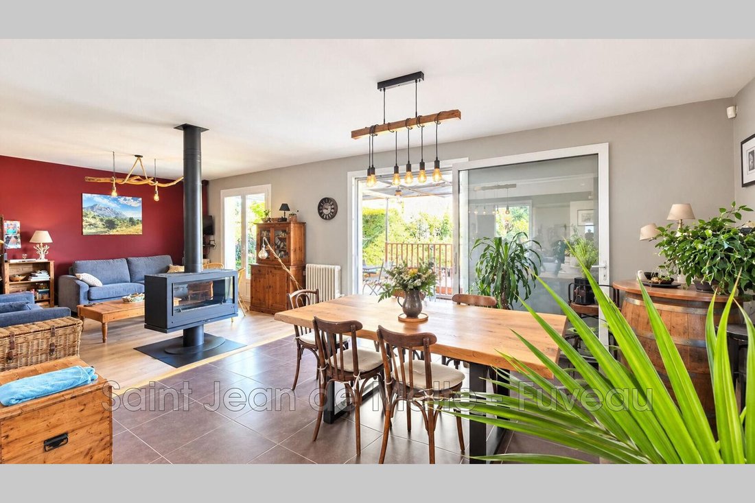 Villa in Rousset, Provence-Alpes-Côte d'Azur, France 2 - 18923702